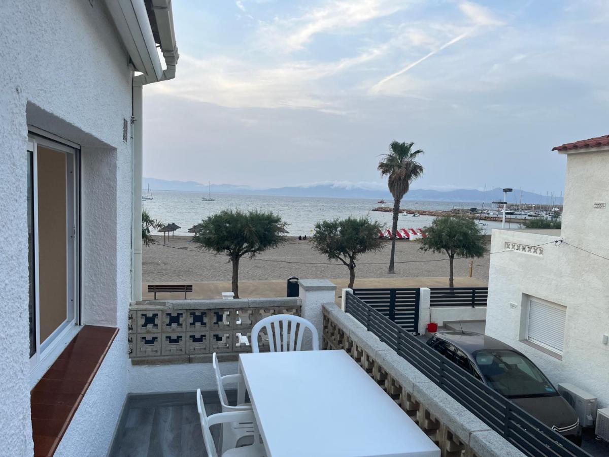 Apartamento En La Playa. Free Parking. Free Wifi L' Escala エクステリア 写真